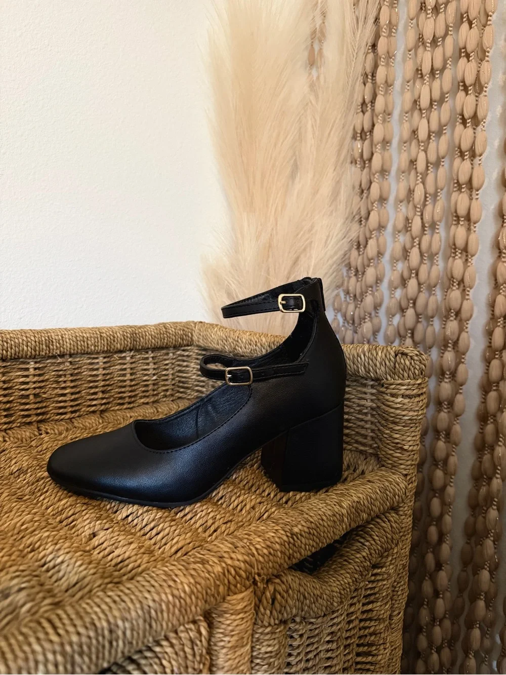 Lauren Conrad Women’s Black Square Toe Ankle Strap Buckle Pumps Size 7